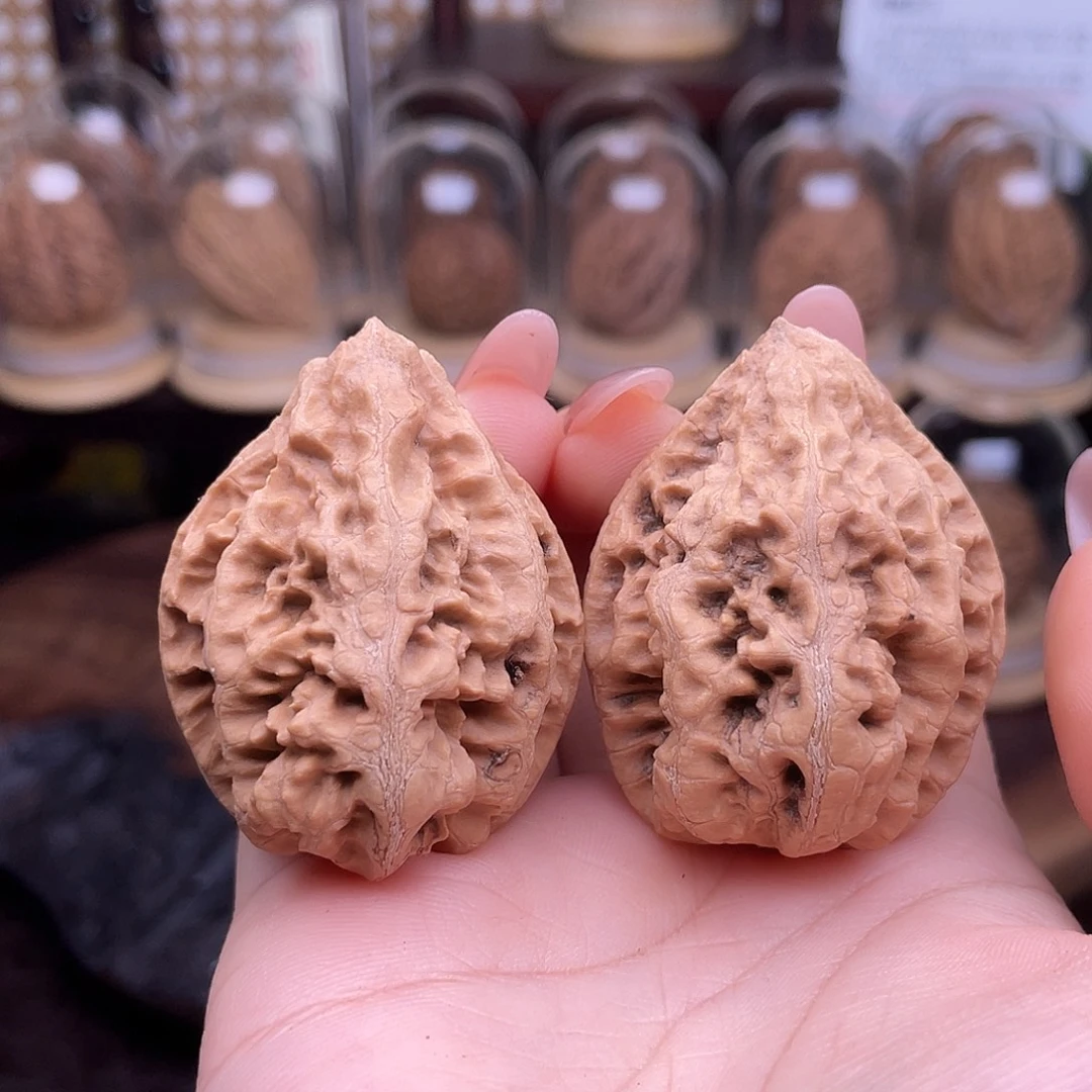 吊坠文玩核桃鬼脸草莓