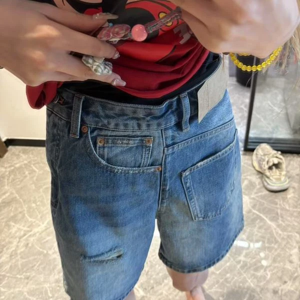 ·【马鞍5分】2025春夏无弹重工旋转设计感破洞直筒牛仔裤