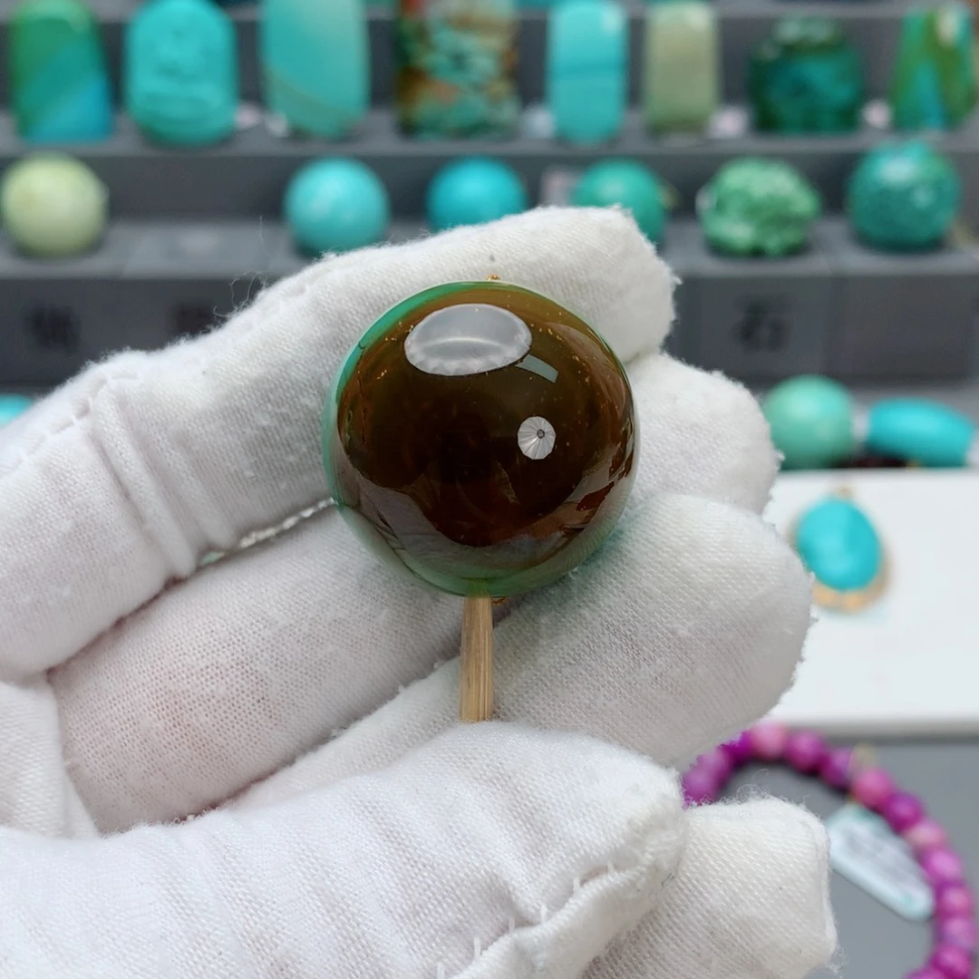 绿松石颈饰未镶嵌