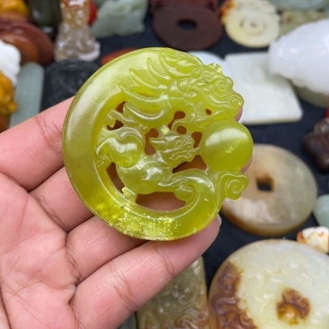 蛇纹石玉颈饰未镶嵌81