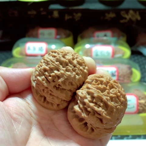 吊坠文玩核桃女娲石