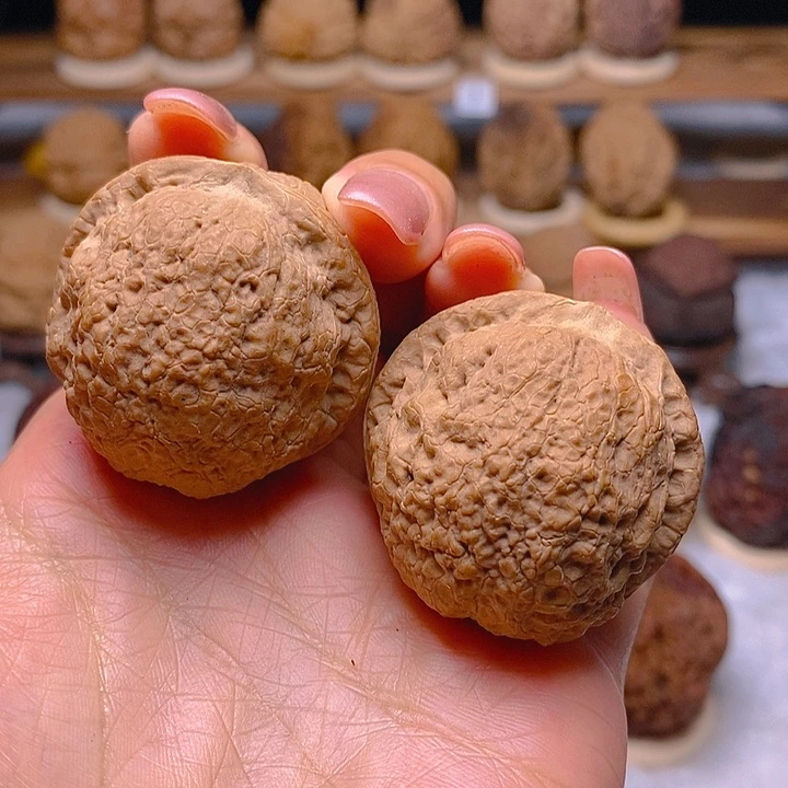 桃核把件花好月圆38mm