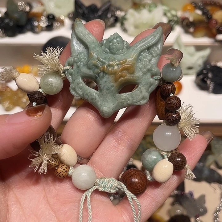 蛇纹石玉合金颈饰