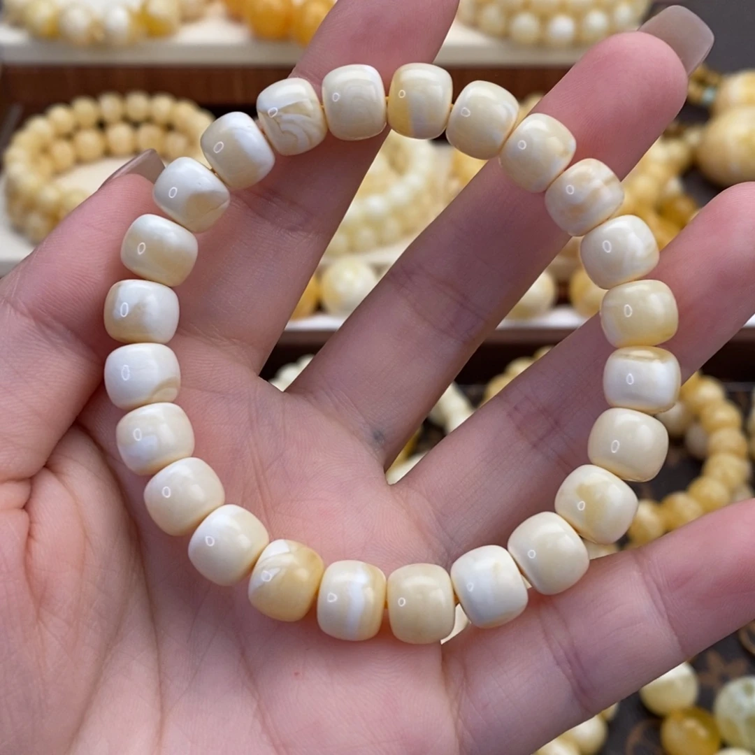 蜜蜡未镶嵌裸石手链