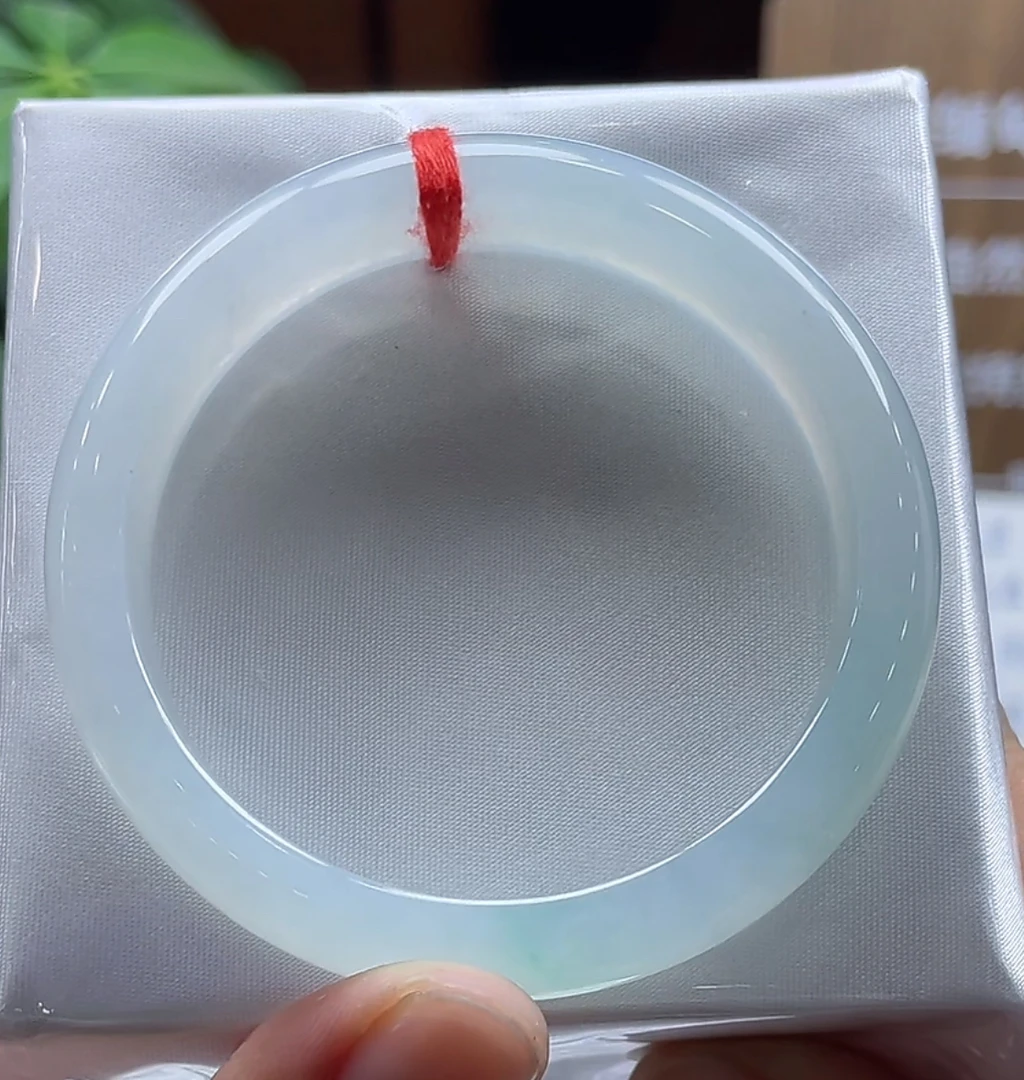 52-53圈冰胶种老蓝调正圈翡翠手镯