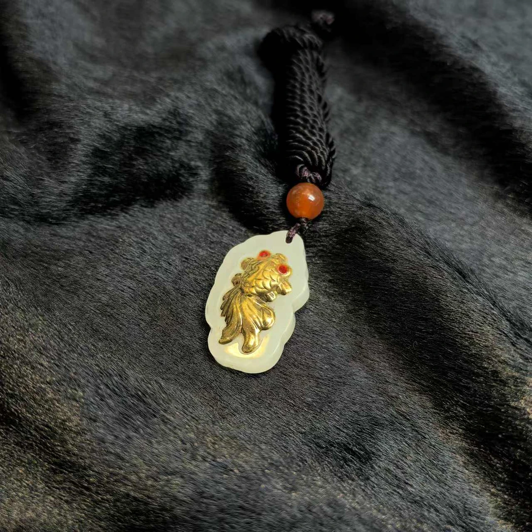 Q1-HTY001【百百福珠宝】和田玉吊坠-配绳-送礼佳品-01