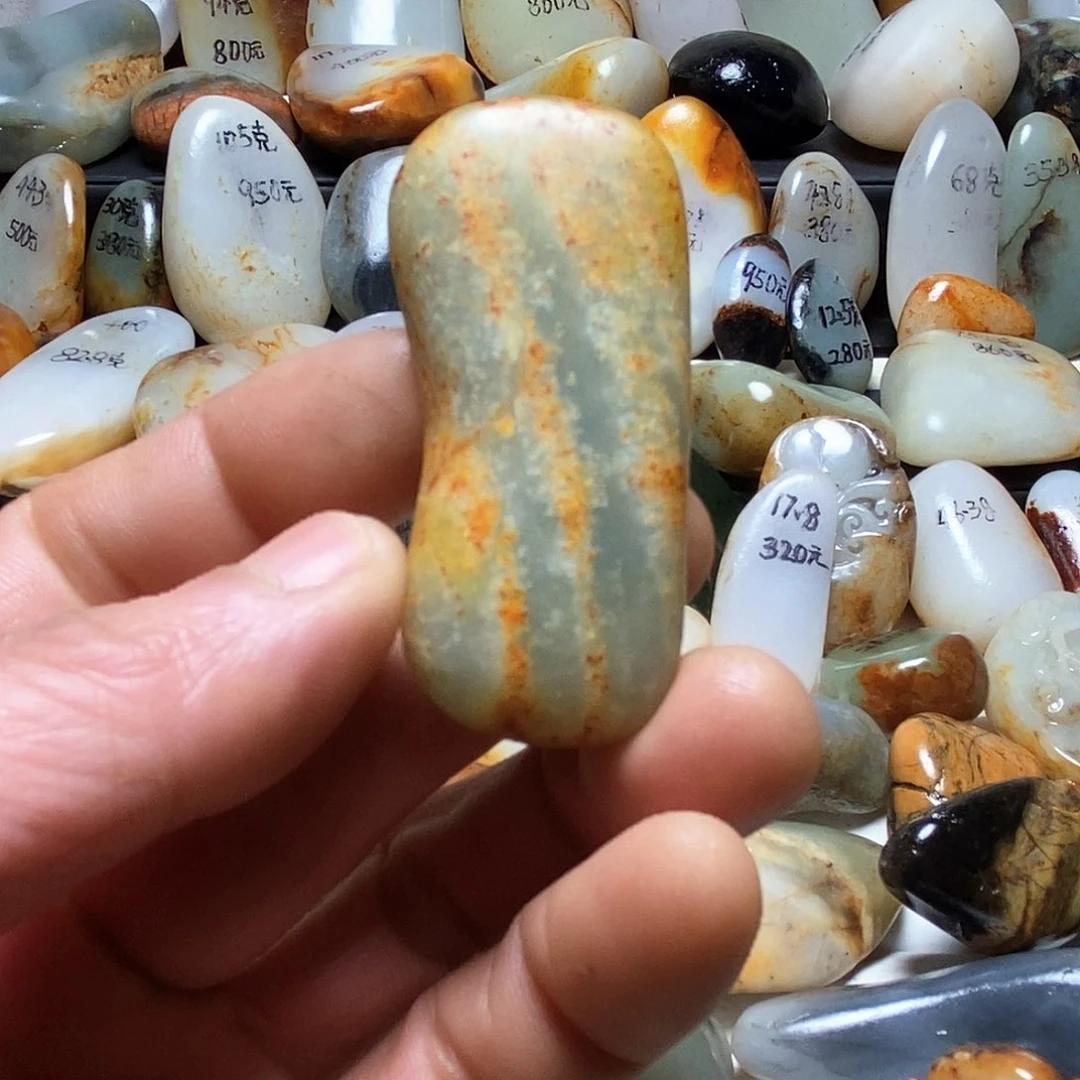 和田玉颈饰未镶嵌吊坠平安无事