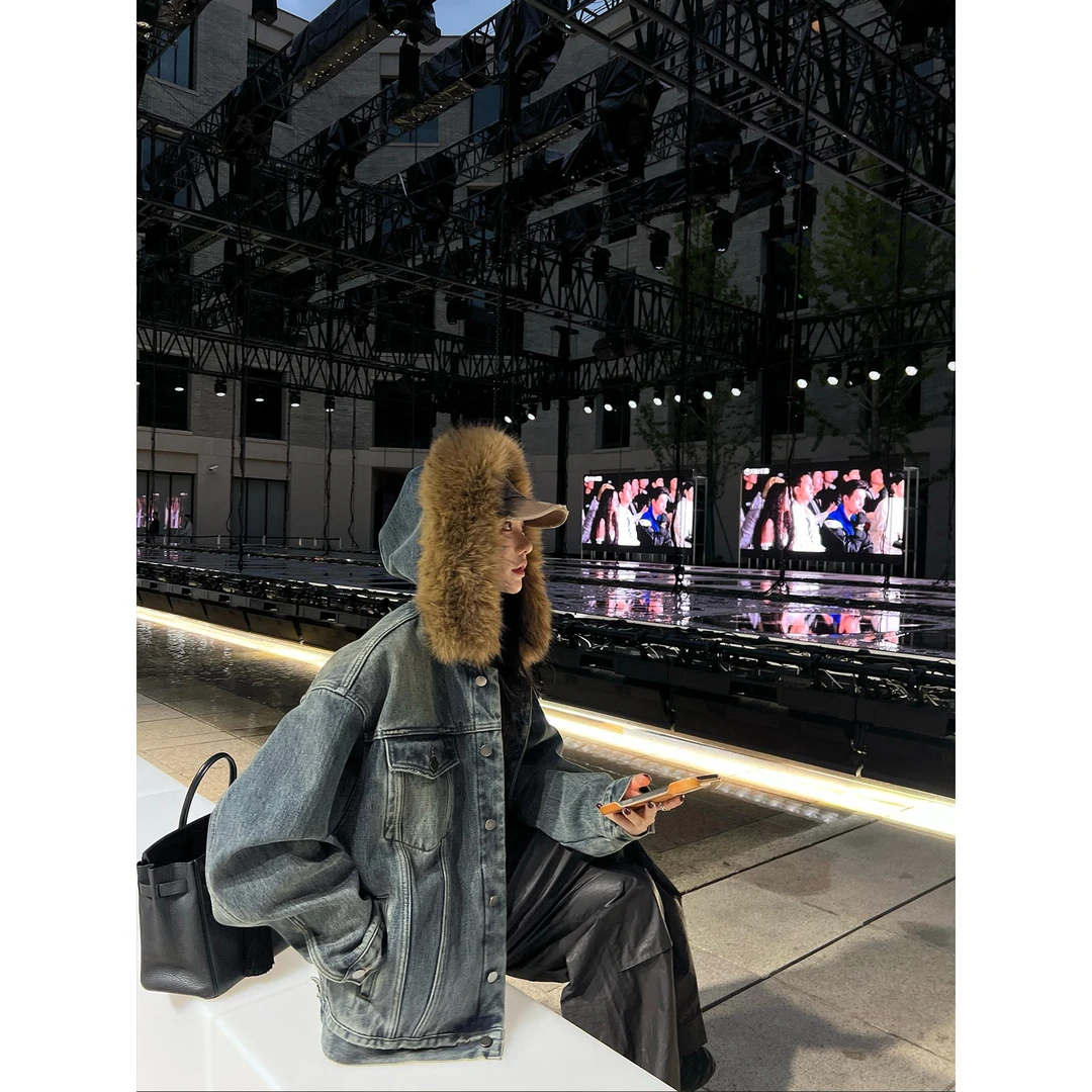 区区欧阳【blc*g!松弛复古主义】水可拆卸毛领加绒牛仔外套