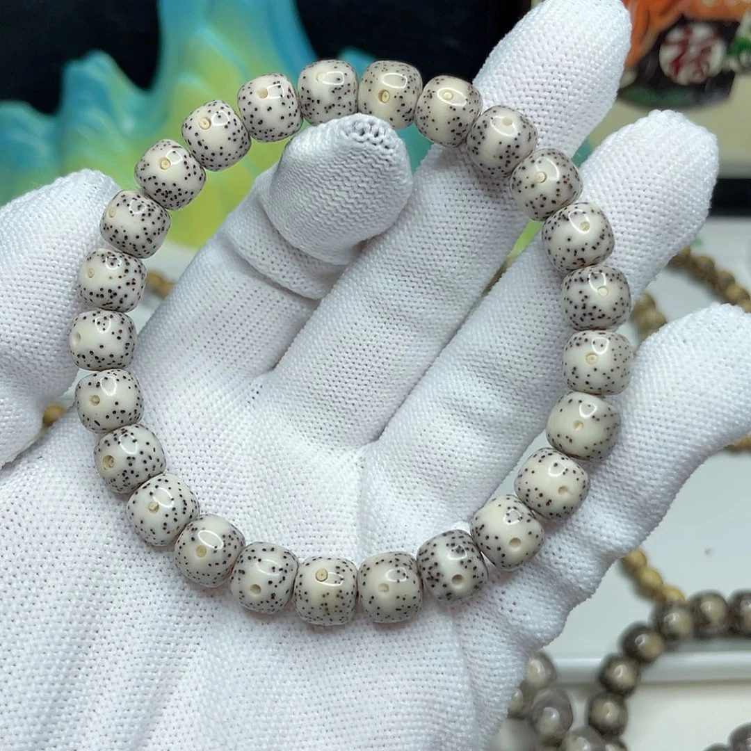 星月菩提手串潇****26。9/8骨瓷白通体留白