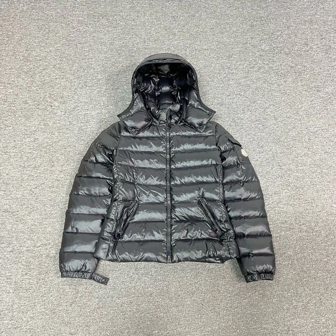 99新 MONCLER 蒙口 Bady 黑色 连帽羽绒服 99新0码 漫画标掉了