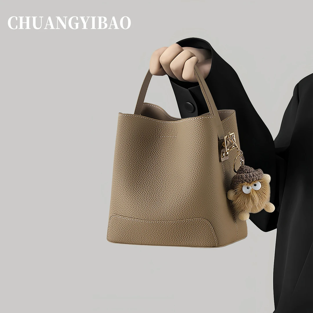 大容量水桶包包女式2025新款秋冬百搭单肩斜挎包高质感通勤手提包