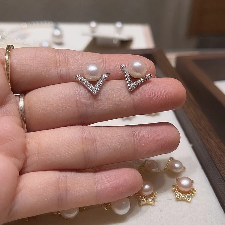 淡水珍珠耳钉未镶嵌