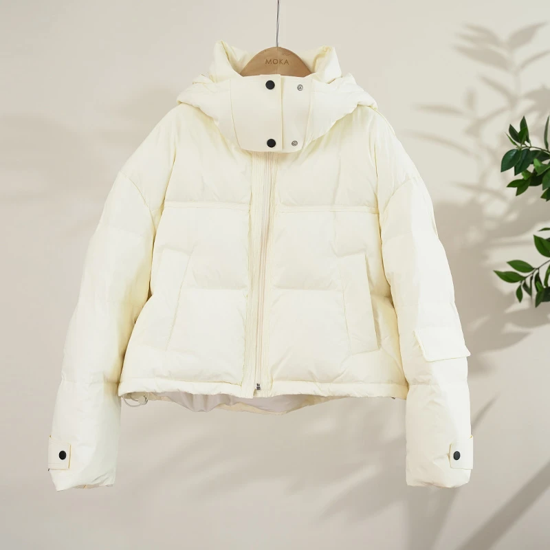 短款羽绒服连帽面包服设计感加厚女士羽绒衣（241920）