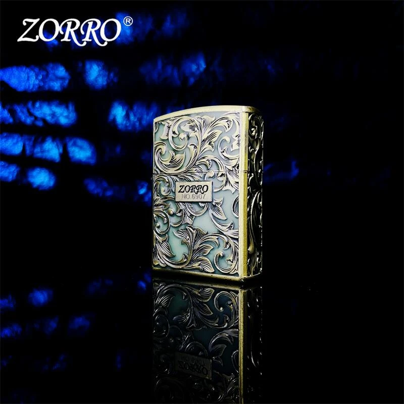 佐罗ZORRO打火机浮雕唐草花夜光透明绿煤油防风一体机盔甲