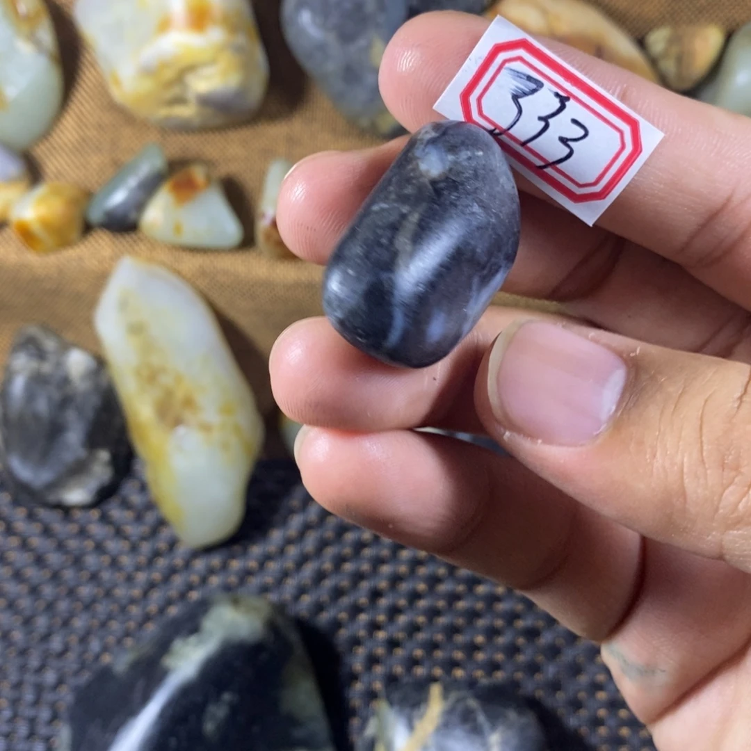和田玉（糖玉）未镶嵌挂件