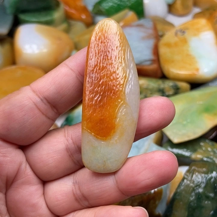 翡翠未镶嵌颈饰缅甸翡翠