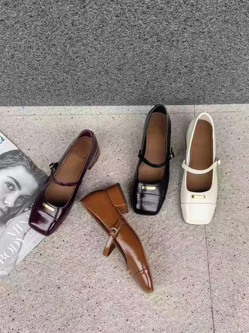 2025法式复古一字扣带玛丽珍鞋罗曼风情百搭鞋子方头低跟单鞋女
