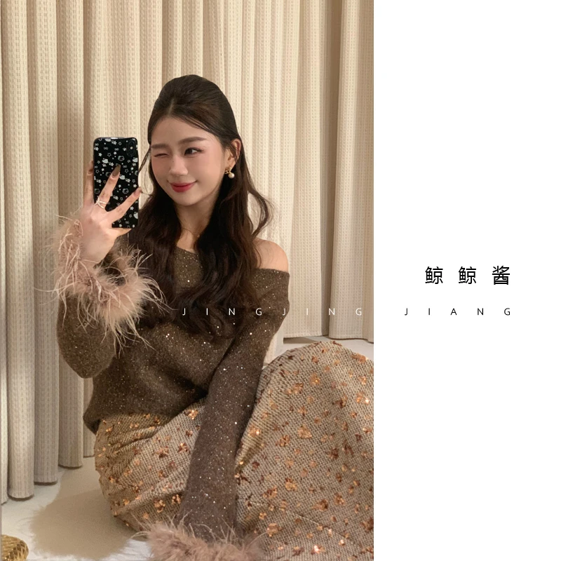 ZOZ鲸鲸酱 【鎏金沙影】秋冬季新款气质时尚亮片拼接毛袖长袖上衣