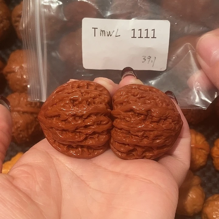 吊坠文玩核桃红宝石39