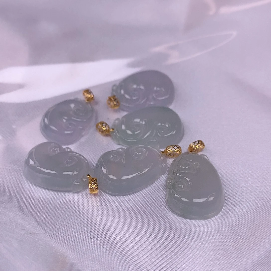 【闪购商品】翡翠18K金镶嵌颈饰不带链子随机发一个
