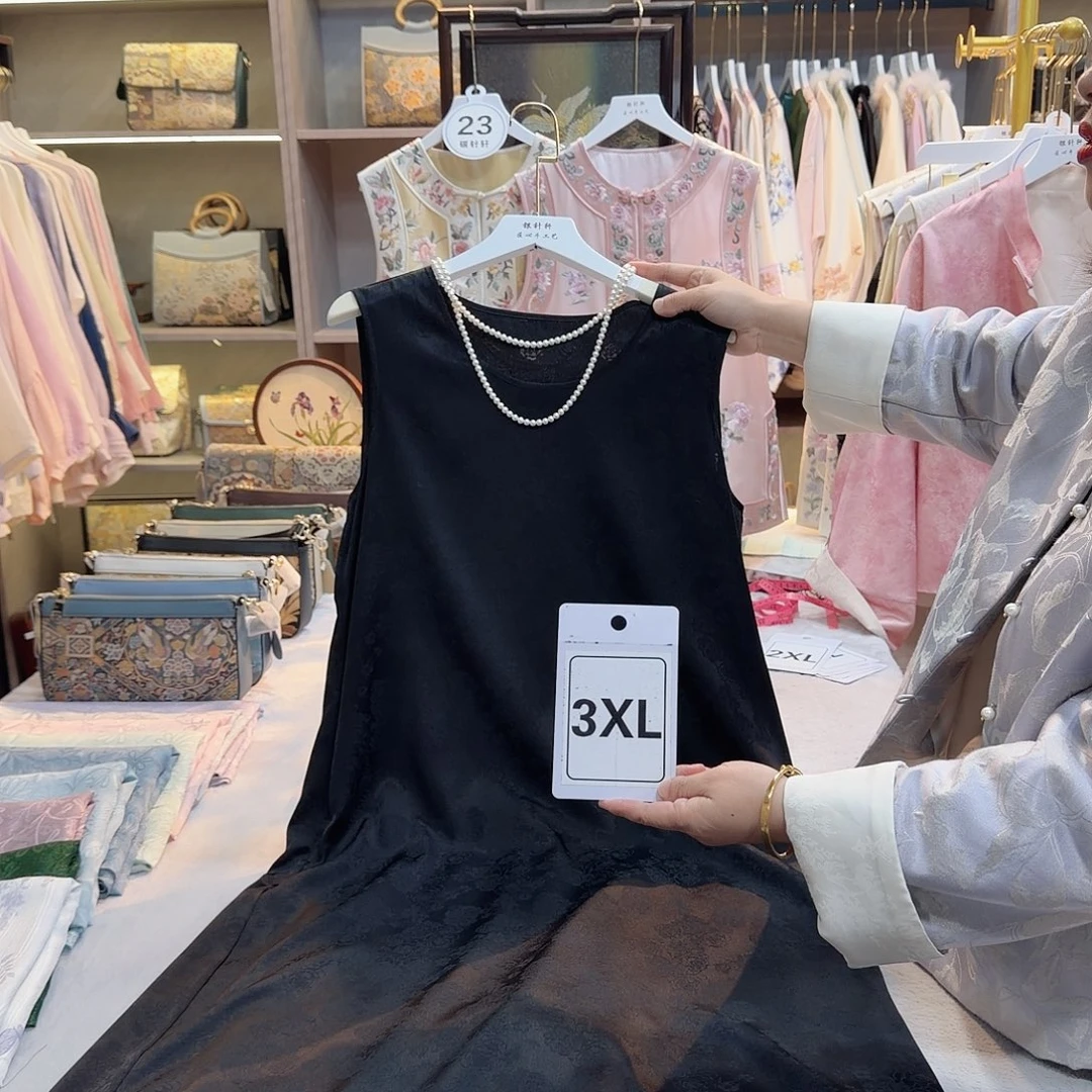 用***5非遗传承人的精神风貌和