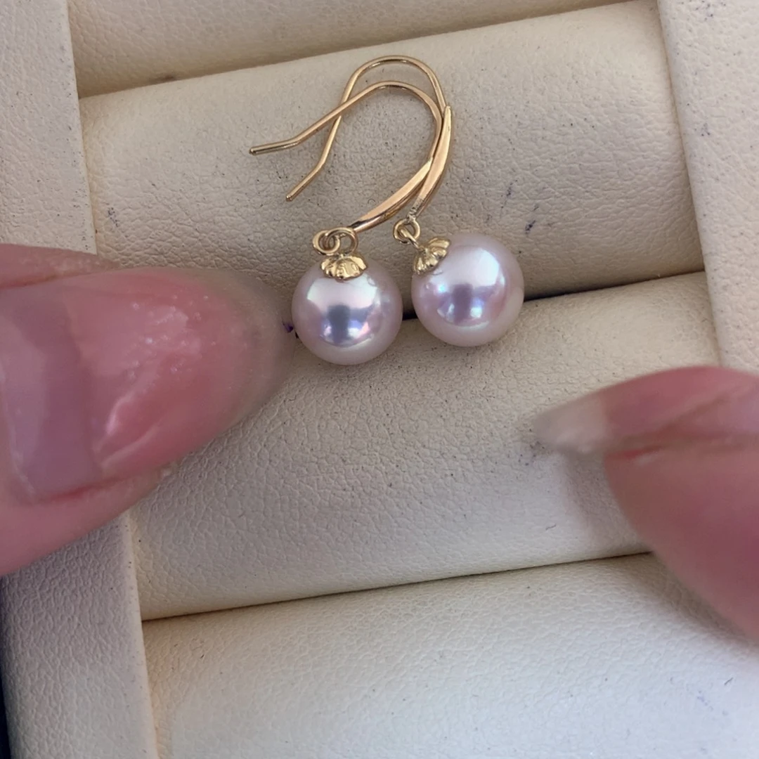 18K金镶嵌海水珍珠耳饰