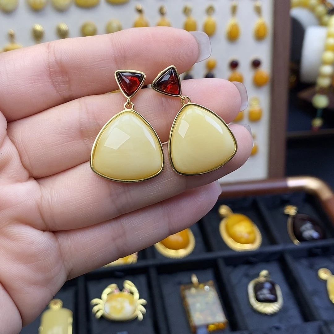 琥珀未镶嵌裸石成品