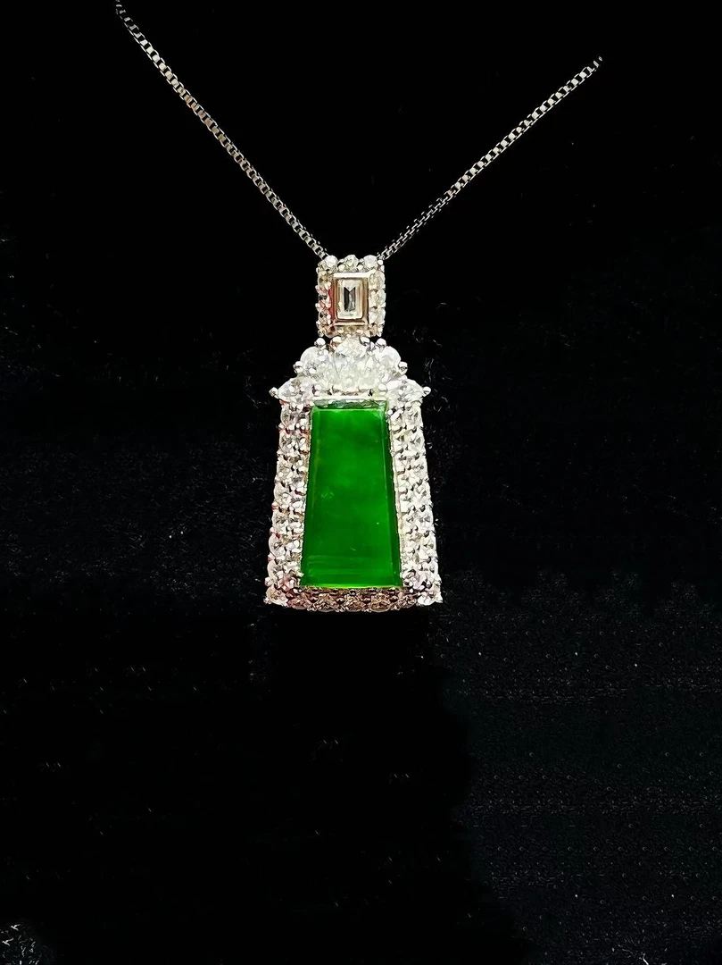 天然A货翡翠轻奢无事牌吊坠JMY多样性发货不含链