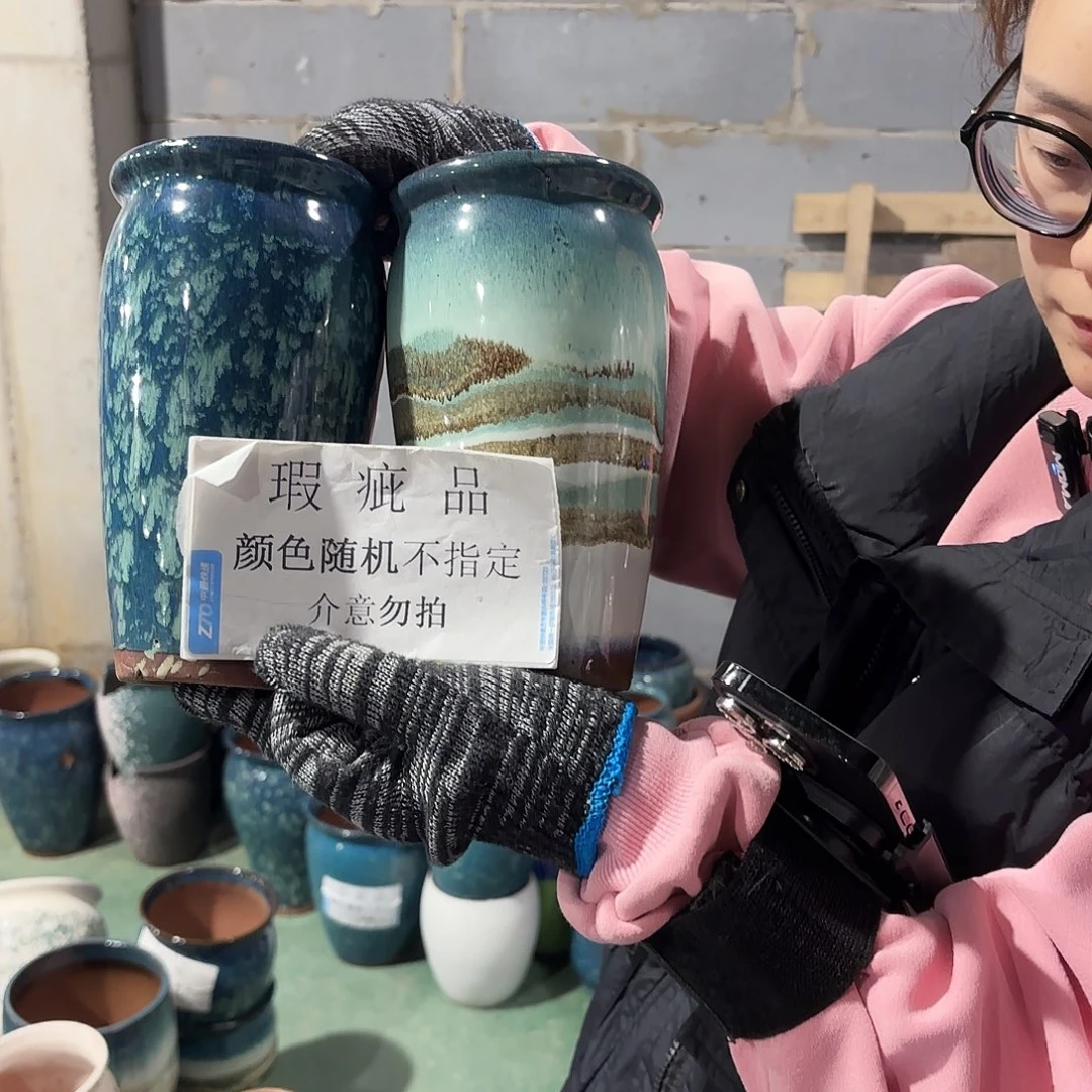 红陶瑕疵高19/11两个