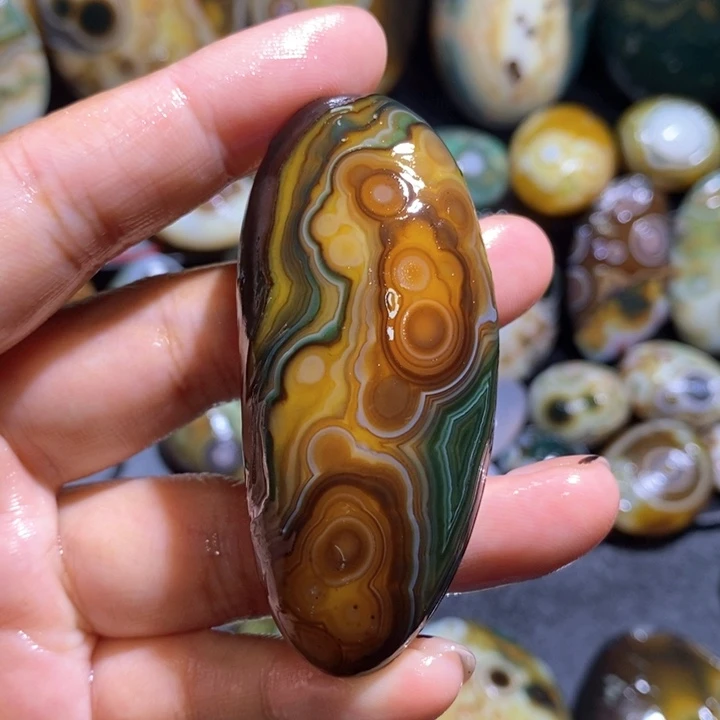 玛瑙/玉髓玛瑙吊坠未镶嵌