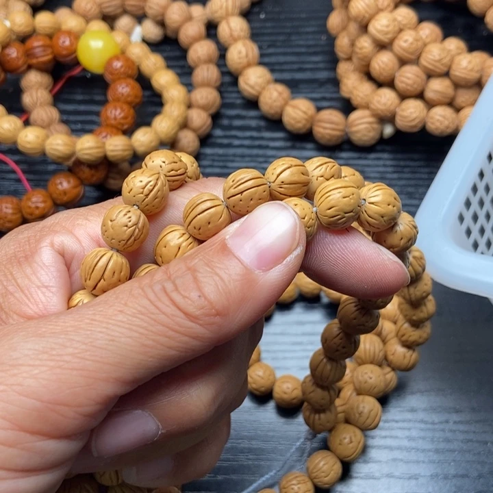 嗨***星东北野生小桃核散籽批发