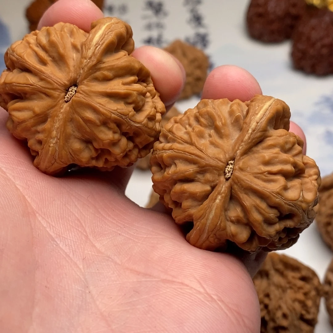 等***等文玩核桃把件锦鲤