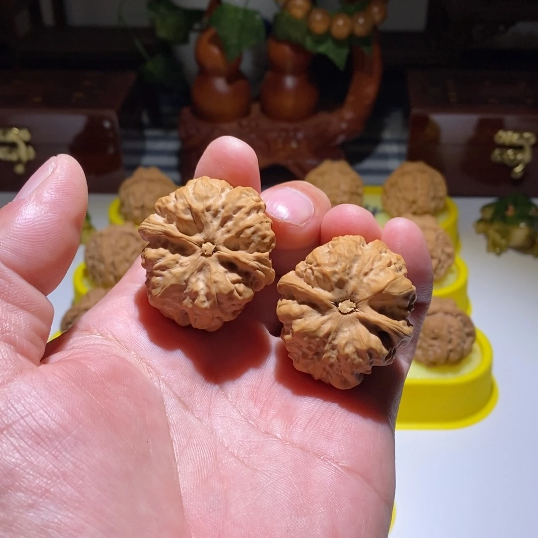 文玩核桃吊坠L****7昌平蛙直播中欢迎选购
