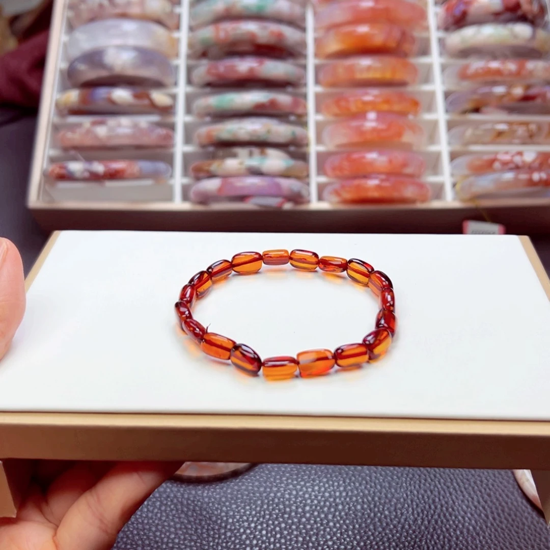 手链血珀未镶嵌8