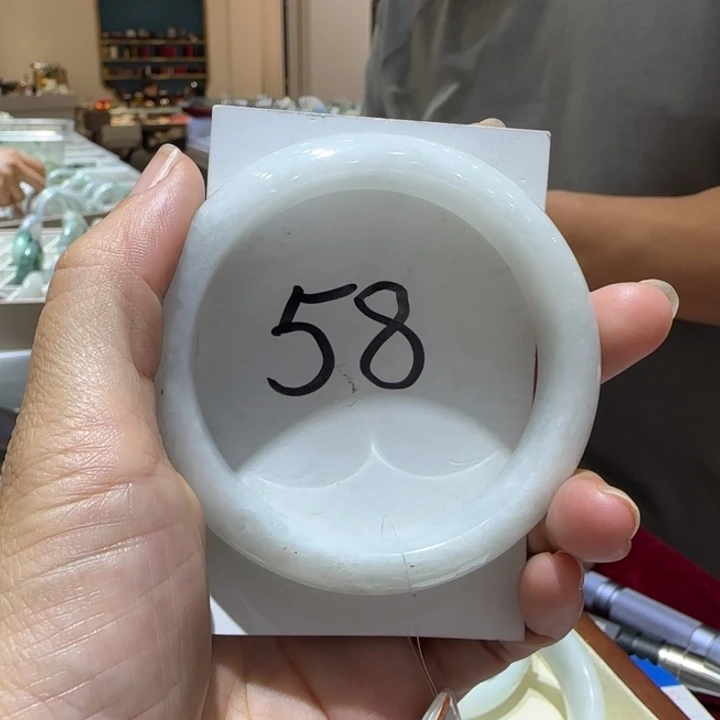 翡翠未镶嵌手镯735