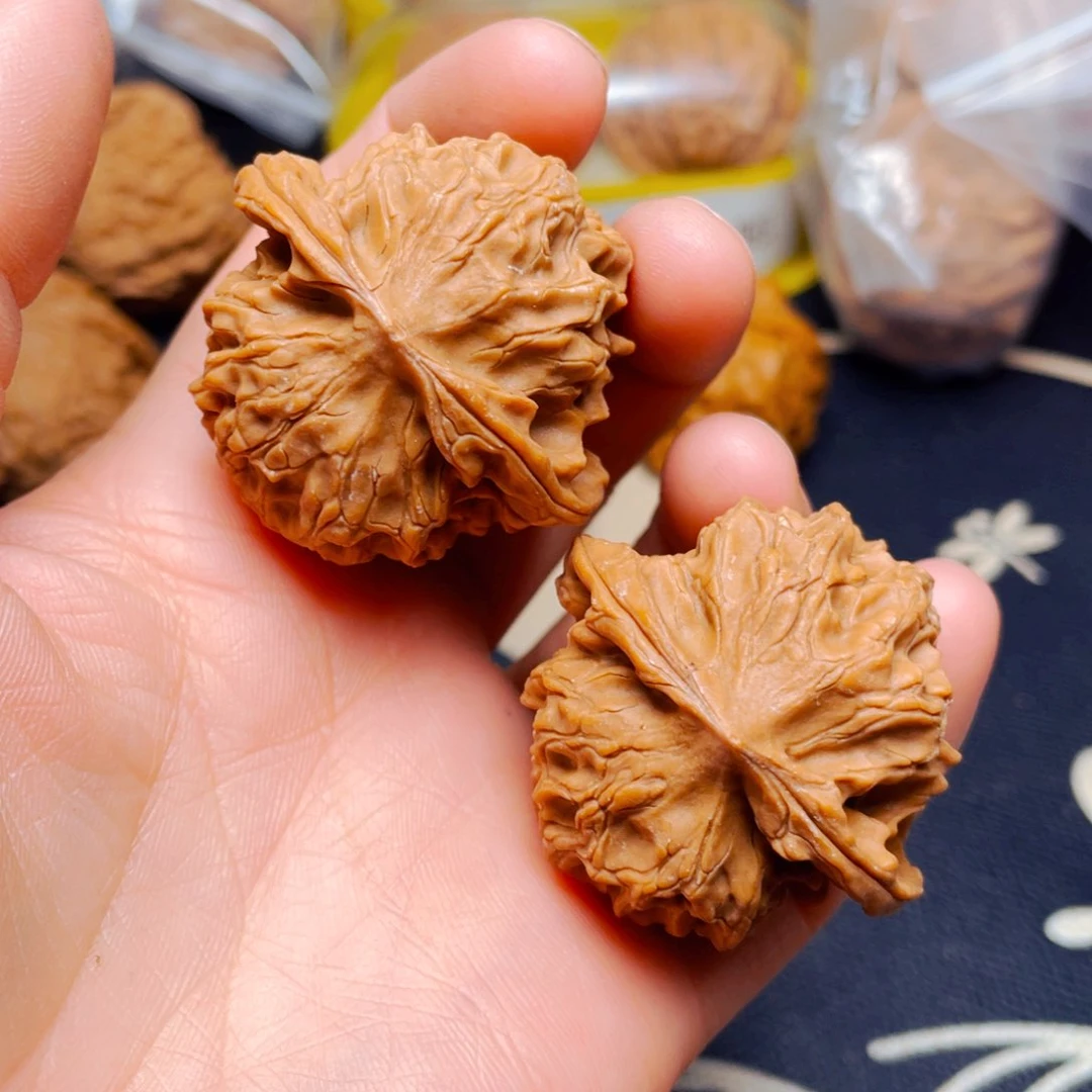 吊坠文玩核桃白蛇骨