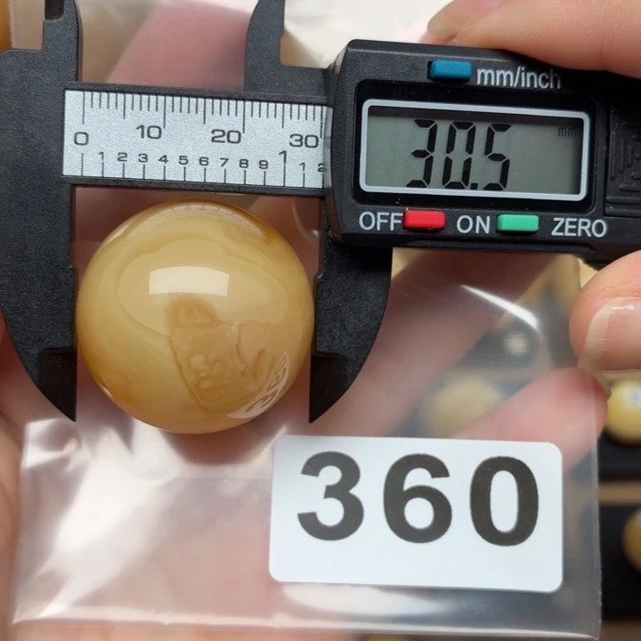 未镶嵌琥珀裸石蜜蜡