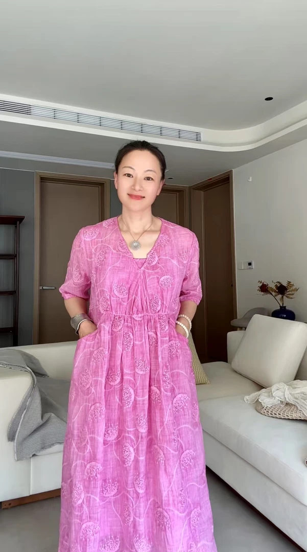 清之音【蝶舞花楹】重工刺绣V领连衣裙