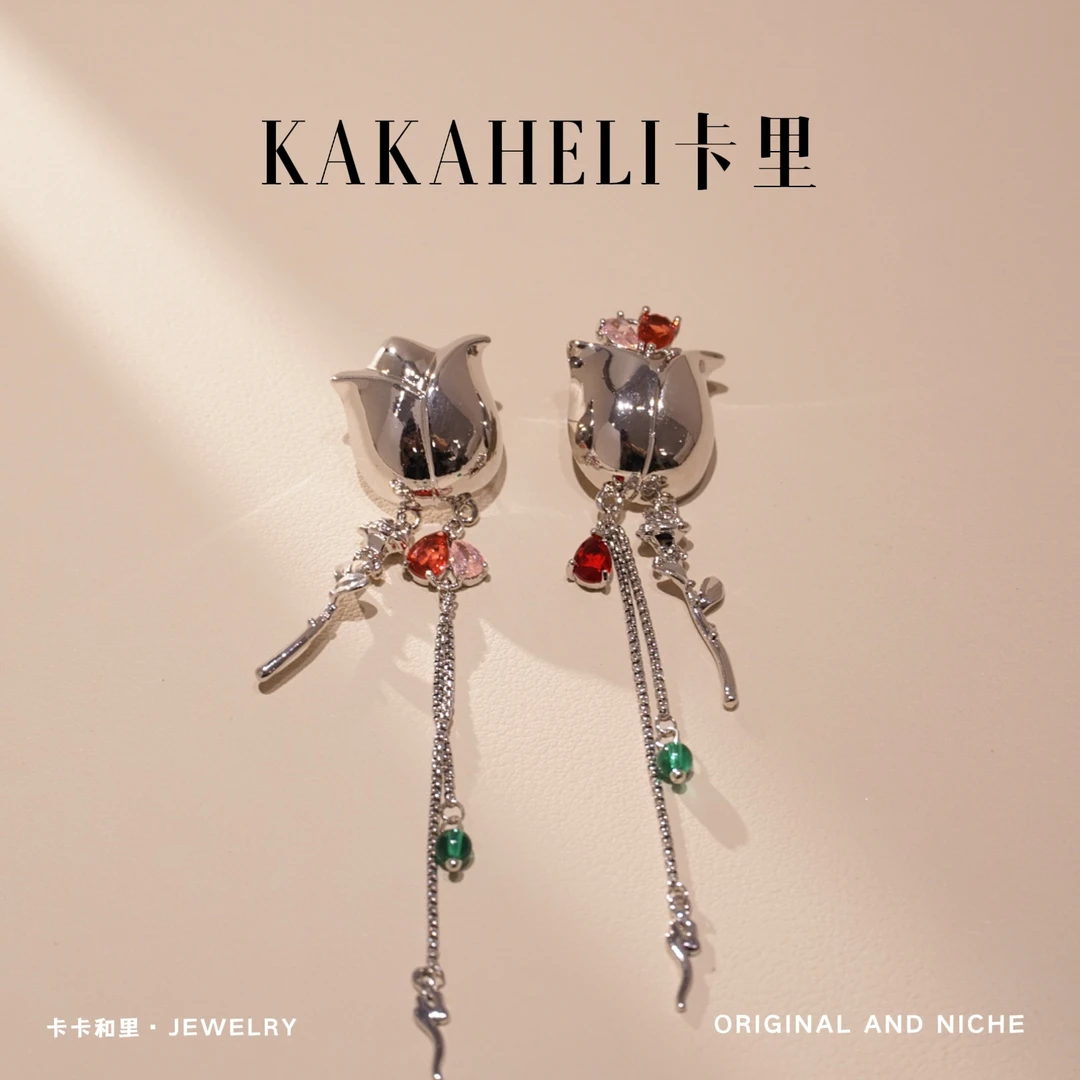 铜合金合成锆石耳饰 小众辣妹系列之‌埋葬玫瑰耳钉 A378