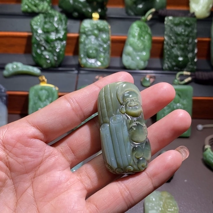 未镶嵌和田玉挂件