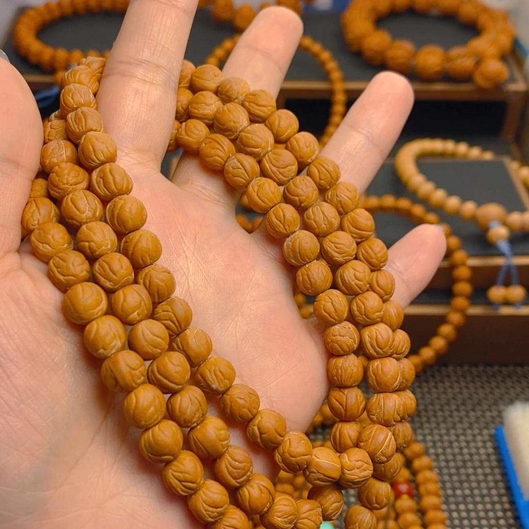 一***走桃核吊坠秦岭森林085