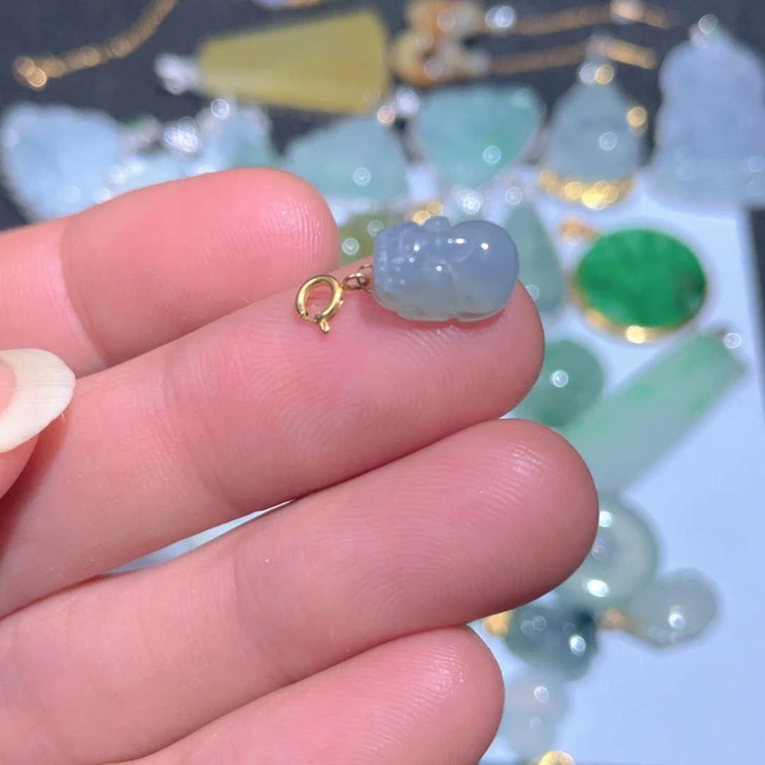 翡翠颈饰18K金镶嵌翡翠