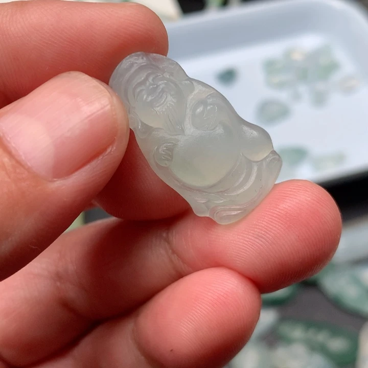 定制翡翠未镶嵌挂件
