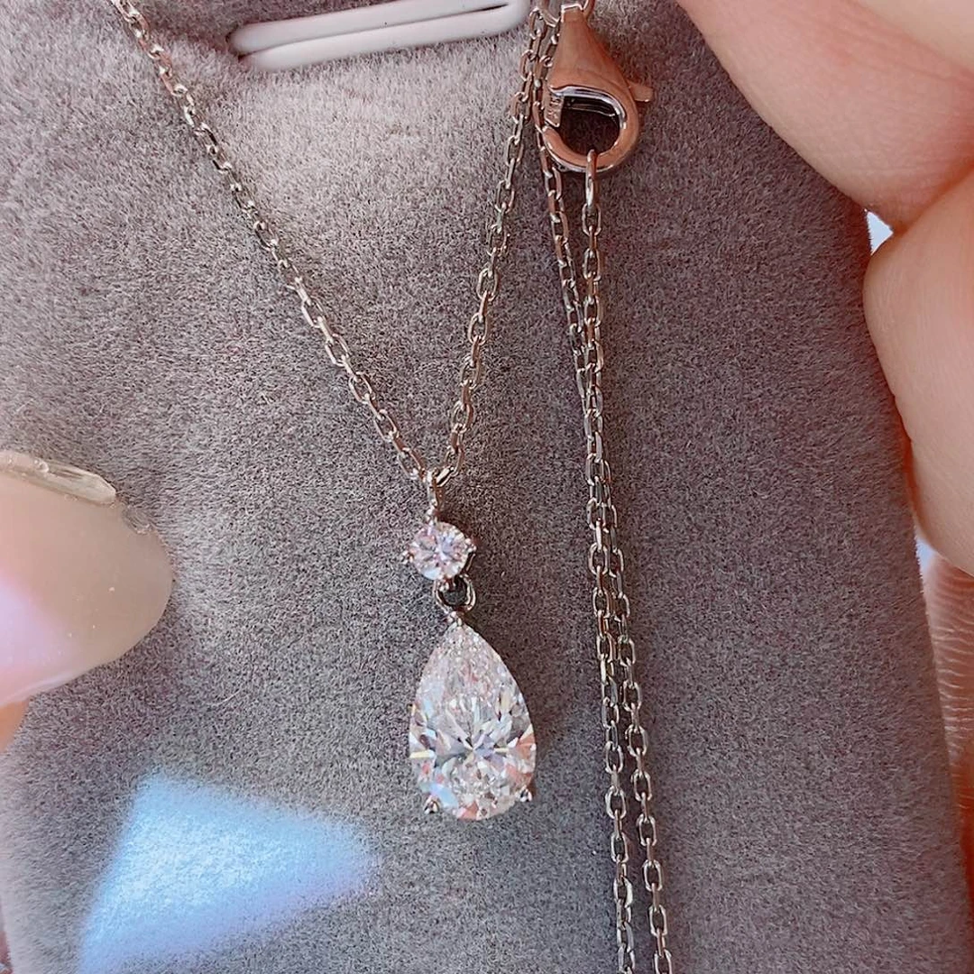 铂Pt950镶嵌项链实验室培育钻石1ct 水滴项链