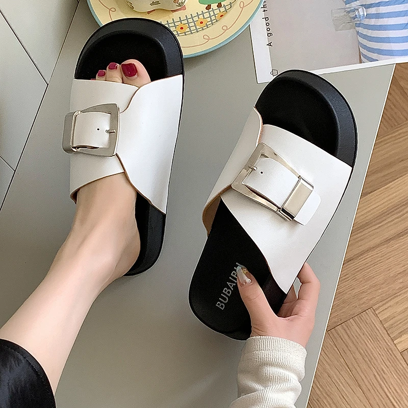 2025夏季爆款8832-8交叉方扣厚底外穿女拖鞋百搭休闲时尚厚底拖鞋