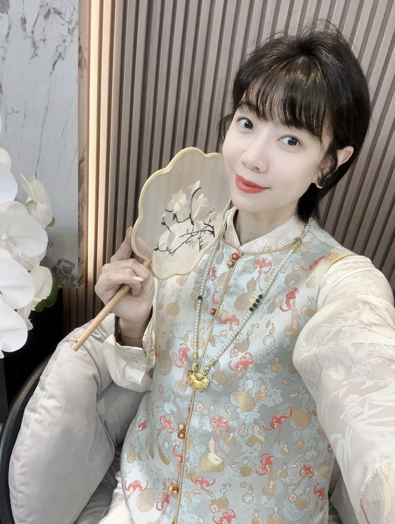 【金葫芦】新中式国风织锦金葫芦双色玲珑扣时尚气质春款马甲