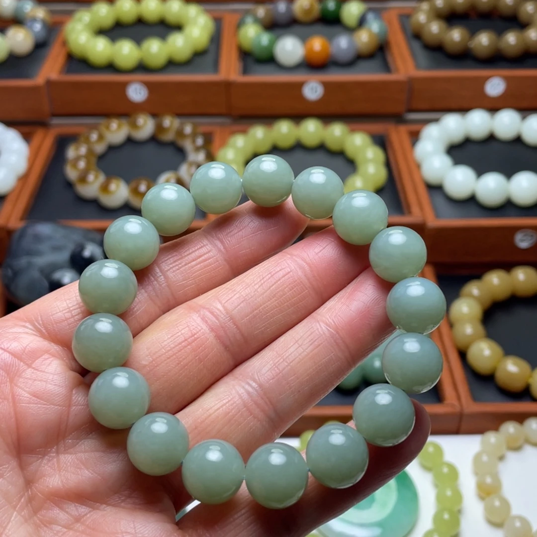 和田玉未镶嵌手串