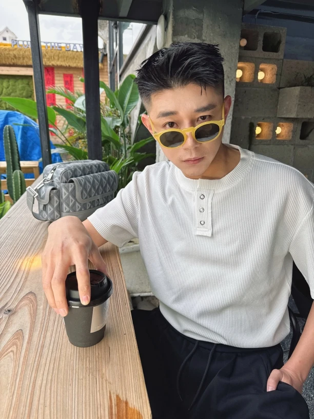 亨利领短袖T恤圆领简约纯色t恤潮流休闲春夏简约宽松