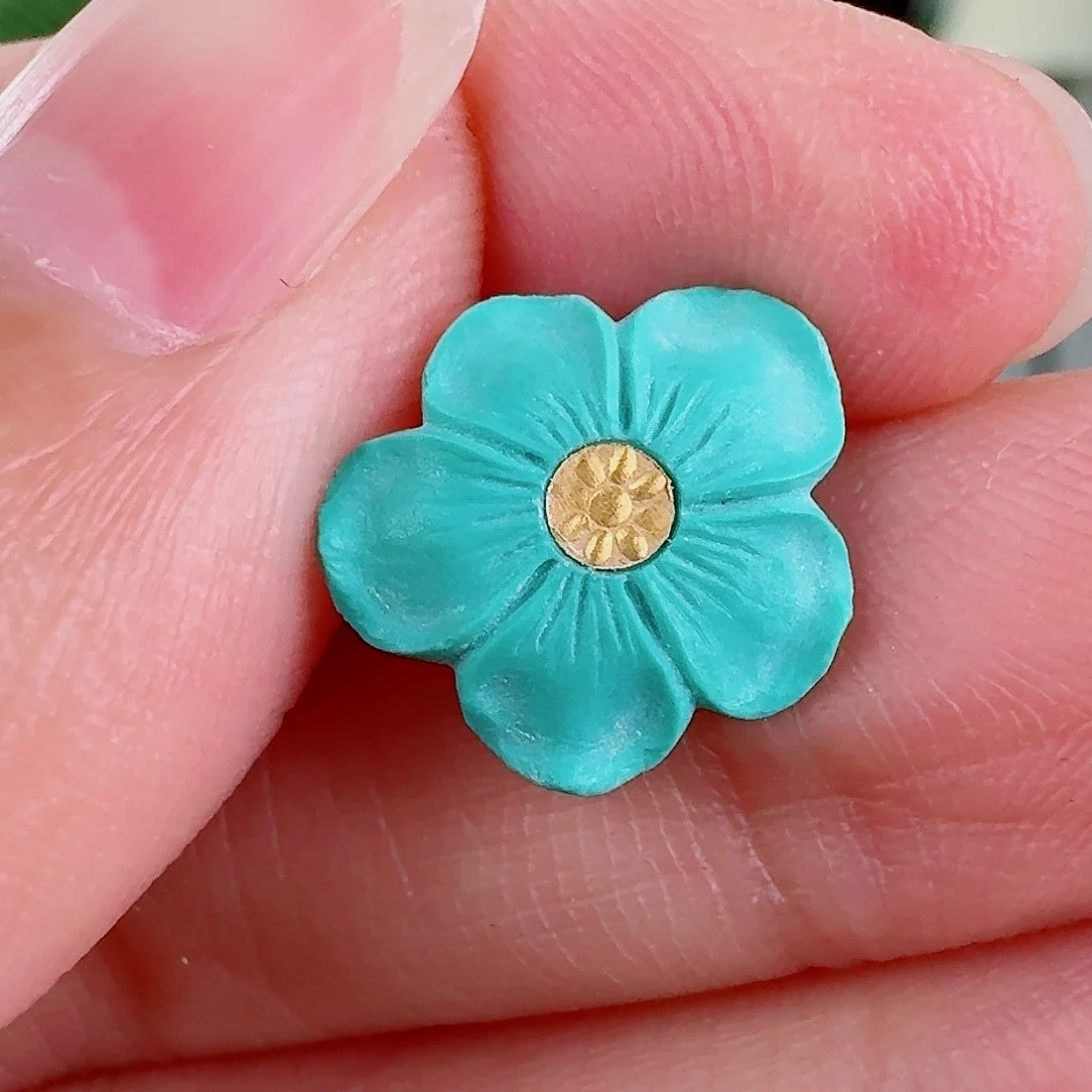 未镶嵌绿松石珠宝奇石