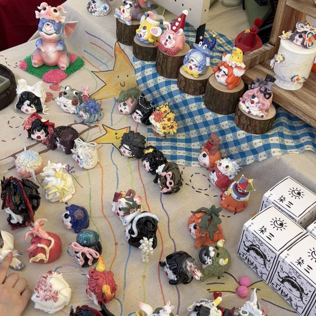 瓷片8803一起逛集市啦